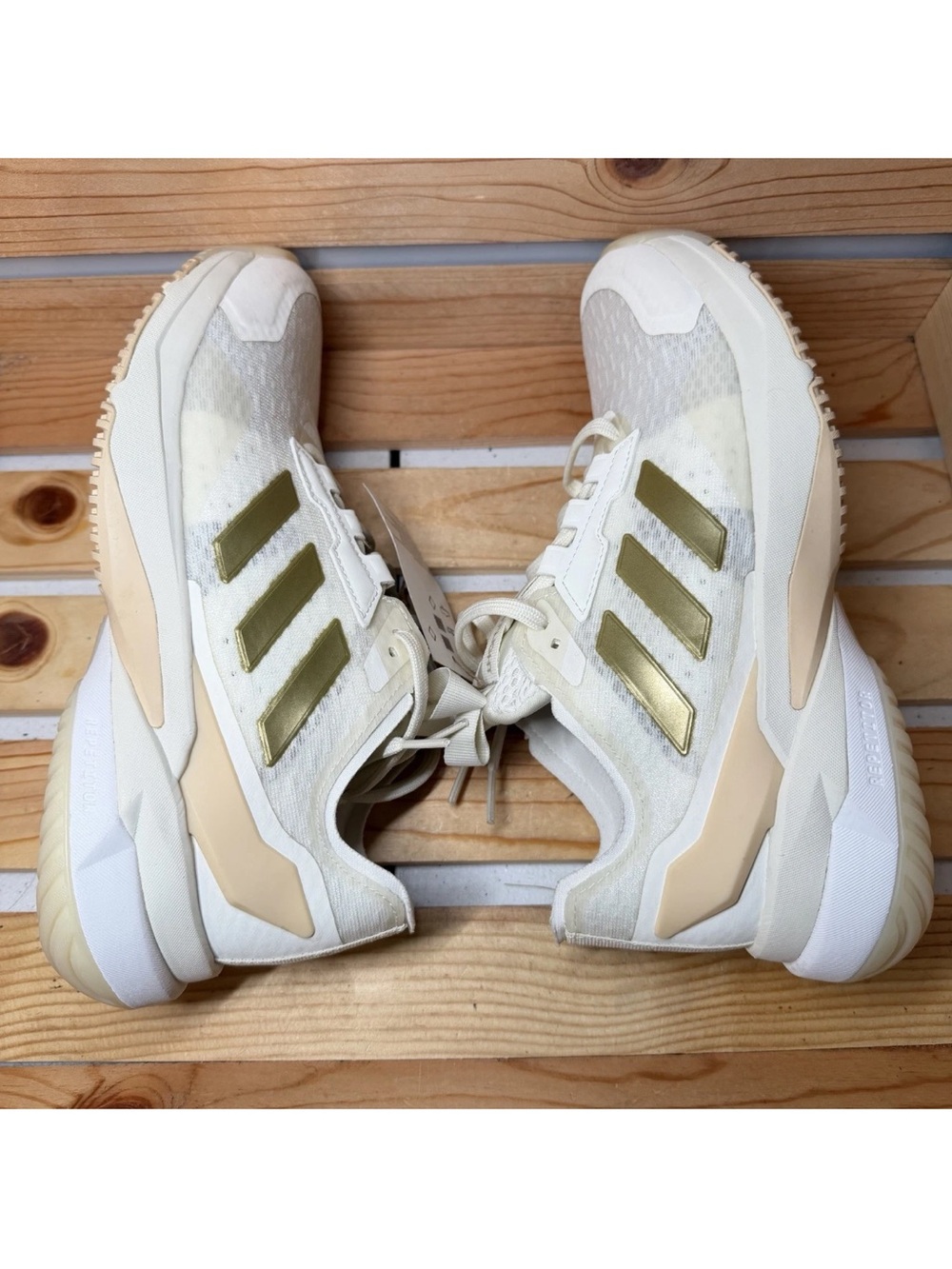 Adidas Women’s Crazyflight 6 Indoor Volleyball Sneakers Shoes HP7026 Sz 6.5 NEW - Picture 4 of 9